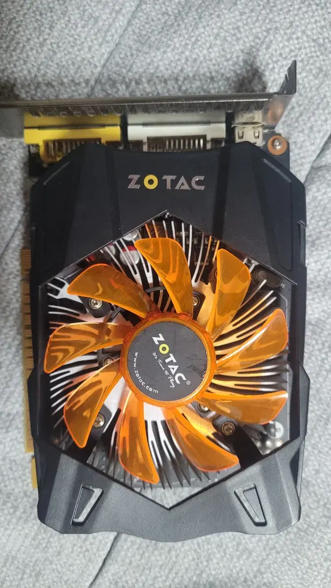 Zotac GTX 750 Ti 2G (택포 3만)